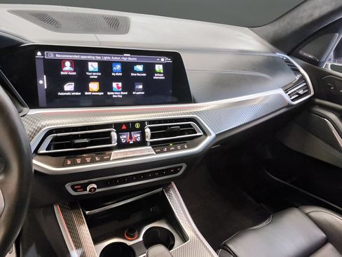 Used 2020 BMW X5 M AWD/4WD image 17