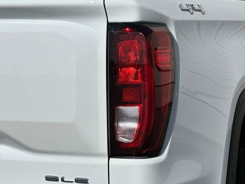 New 2026 GMC Sierra 1500 SLE w/ Preferred Package AWD/4WD image 7