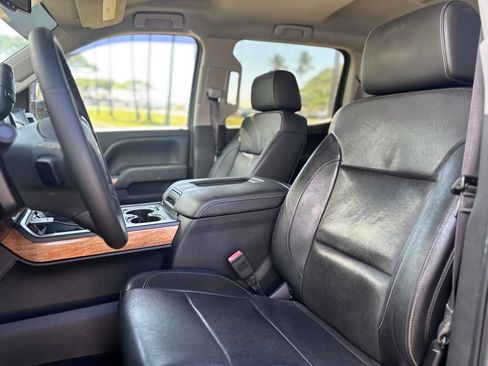 Used 2017 Chevrolet Silverado 1500 LTZ w/ LTZ Plus Package image 8