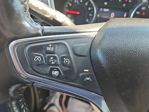 Used 2020 Chevrolet Equinox LT image 13