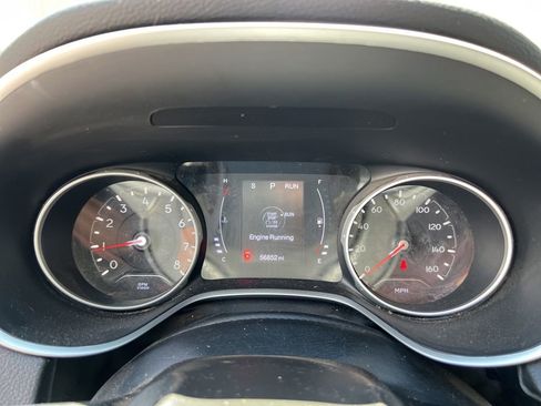 Used 2019 Jeep Compass Latitude w/ Cold Weather Group AWD/4WD image 15