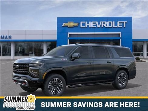 New 2026 Chevrolet Suburban Z71 w/ Comfort Package AWD/4WD image 2