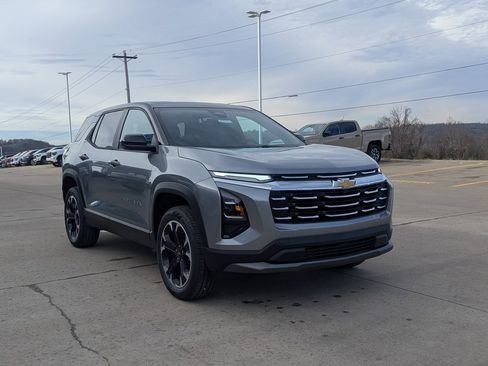 New 2026 Chevrolet Equinox LT w/ Convenience Package II image 5