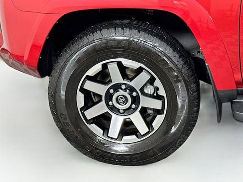 Used 2023 Toyota 4Runner TRD Off-Road Premium image 32