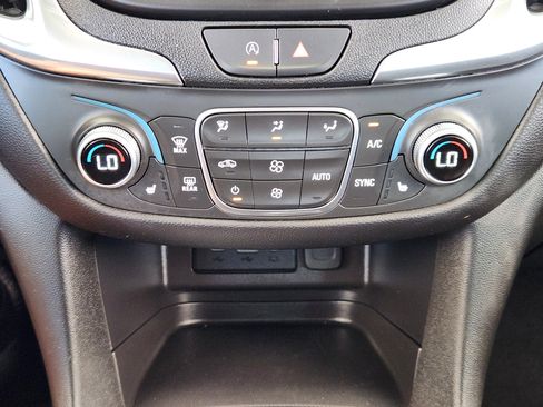 Used 2024 Chevrolet Equinox LT AWD/4WD image 20