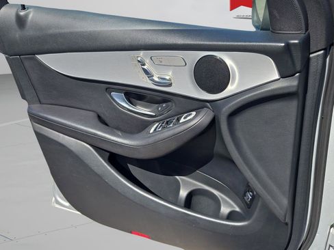 Used 2019 Mercedes-Benz GLC 300 image 35