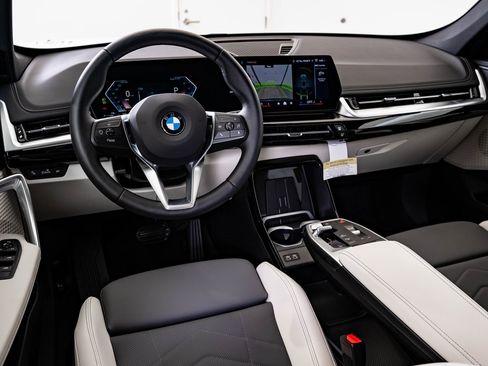 New 2026 BMW X1 xDrive28i w/ Convenience Package image 4