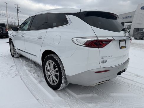 Used 2023 Buick Enclave Essence w/ Experience Buick Package image 3