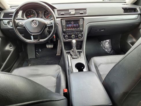 Used 2018 Volkswagen Passat 2.0T S image 7