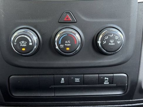 Used 2024 RAM 1500 Warlock AWD/4WD image 19