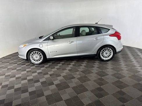Used 2013 Ford Focus Electric Hatchback FWD image 10