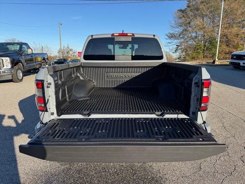 New 2026 Nissan Frontier PRO-4X w/ Tow Package AWD/4WD image 10