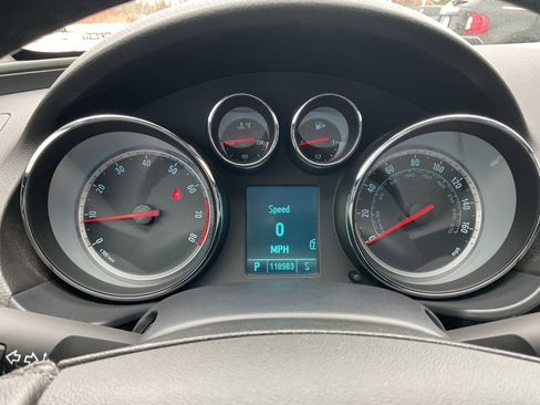 Used 2011 Buick Regal CXL Turbo image 24