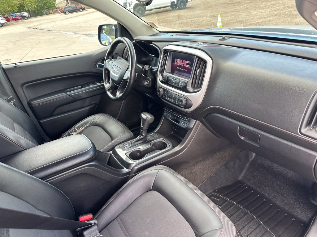 Used 2015 GMC Canyon SLE w/ All-Terrain Package AWD/4WD image 25
