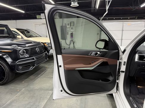 Used 2025 BMW X5 sDrive40i w/ M Sport Package image 21