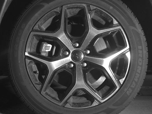 Used 2025 Jeep Compass Limited image 12