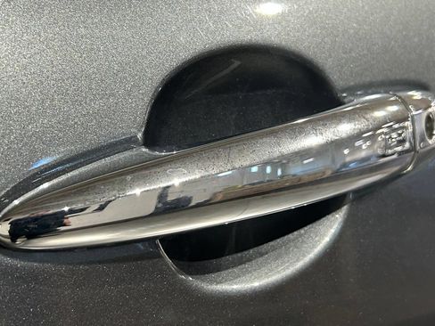 Used 2023 Nissan Altima 2.5 SV FWD image 18