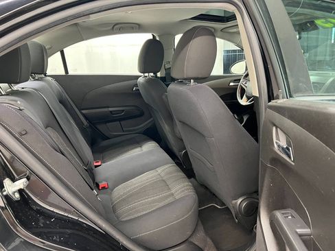 Used 2012 Chevrolet Sonic LT FWD image 10