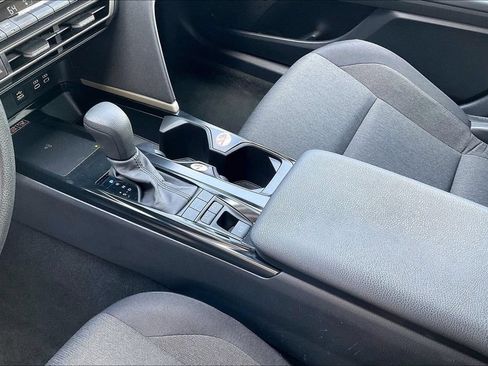 Used 2025 Toyota Camry LE FWD image 17