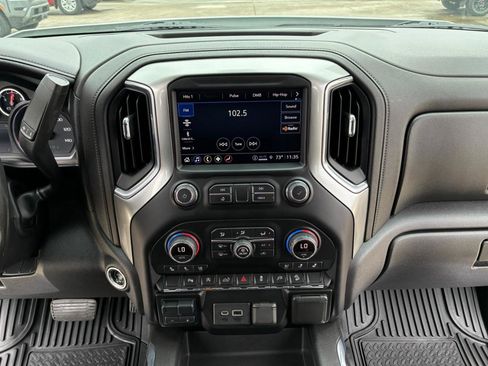 Used 2021 Chevrolet Silverado 1500 LTZ AWD/4WD image 21