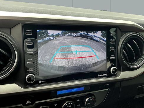 Used 2022 Toyota Tacoma SR5 w/ Technology Package RWD image 17