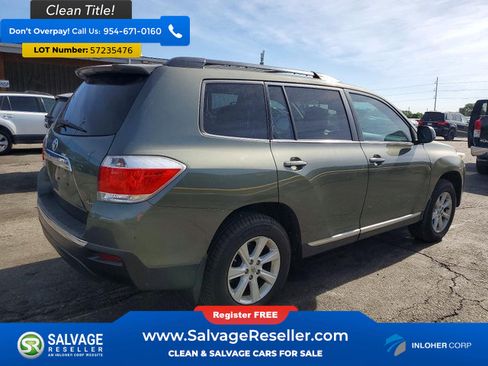 Used 2012 Toyota Highlander SE w/ Tow Pkg AWD/4WD image 4