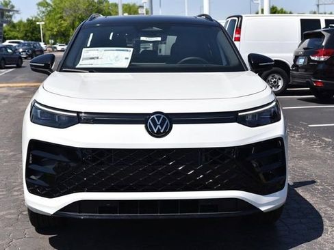 New 2026 Volkswagen Tiguan SE R-Line image 4