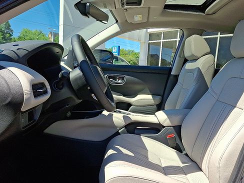 Used 2027 Honda HR-V EX-L image 9