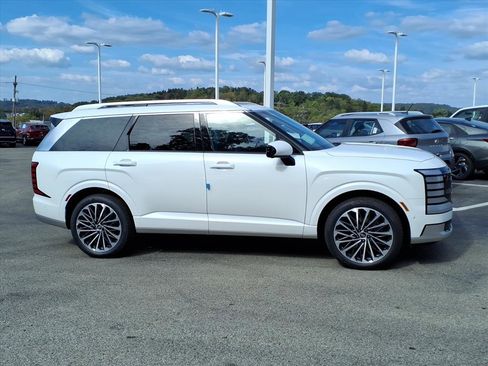 New 2026 Hyundai Palisade Calligraphy image 2