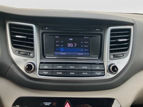 Used 2017 Hyundai Tucson SE image 21