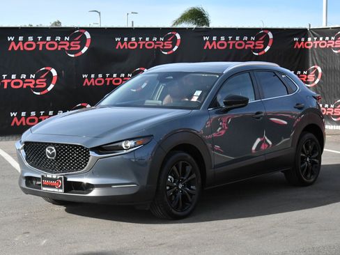 Used 2025 MAZDA CX-30 AWD 2.5 S w/ Preferred Package image 3