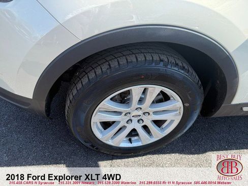 Used 2018 Ford Explorer XLT w/ Equipment Group 202A AWD/4WD image 9