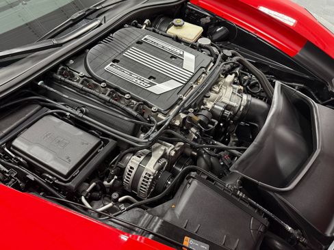 Used 2015 Chevrolet Corvette Z06 w/ 2LZ Preferred Equipment Group RWD image 37