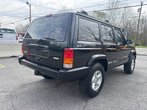 Used 2000 Jeep Cherokee Sport image 11