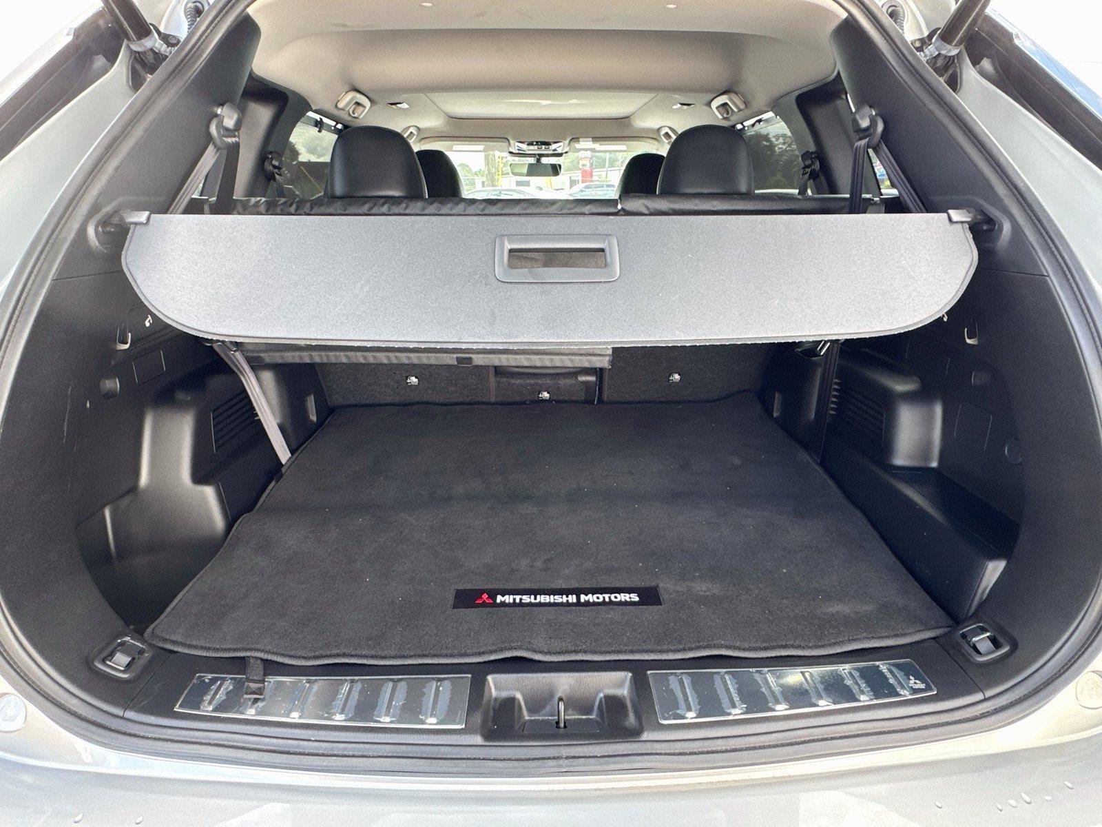 Used 2026 Mitsubishi Outlander SEL FWD image 30