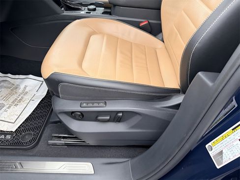 Used 2023 Volkswagen Atlas Cross Sport SEL Premium R-Line image 14