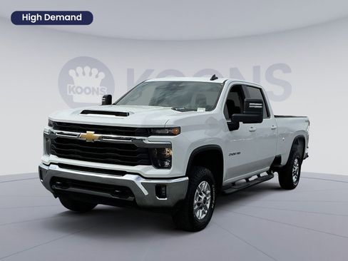Used 2025 Chevrolet Silverado 2500 LT w/ Convenience Package AWD/4WD image 1