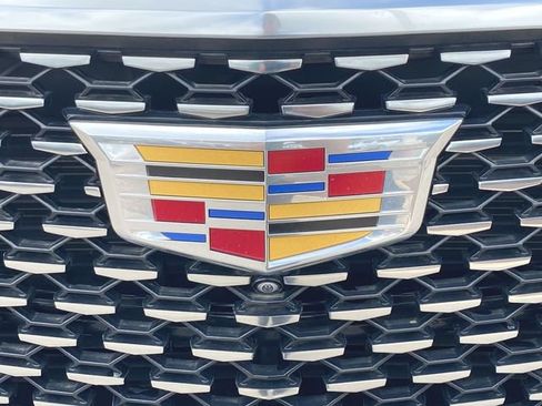 Used 2022 Cadillac Escalade ESV Premium Luxury AWD/4WD image 32