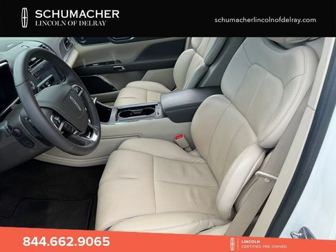 Certified 2020 Lincoln Continental w/ Premium Package FWD image 10