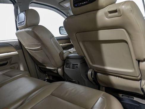 Used 2012 Nissan Armada SV image 34