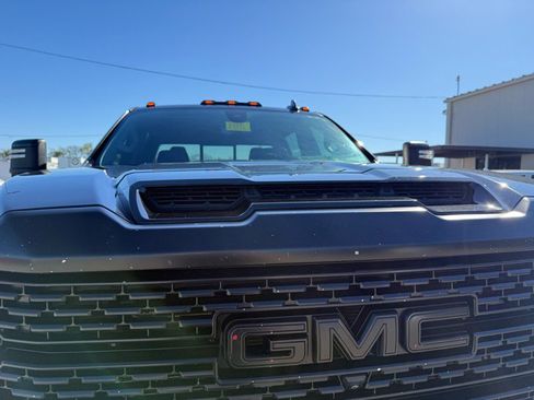 Used 2021 GMC Sierra 3500 Denali w/ Denali Ultimate Package image 47