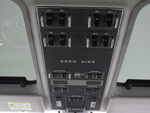 Used 2025 INEOS Grenadier AWD/4WD image 33