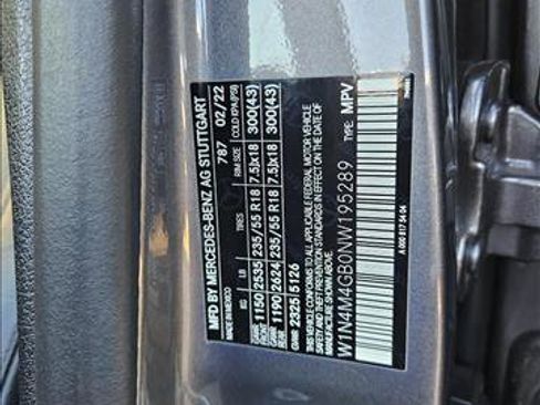 Used 2022 Mercedes-Benz GLB 250 w/ Premium Package Lite image 25