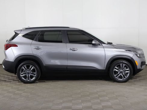 Used 2023 Kia Seltos S w/ Navigation Package AWD/4WD image 18