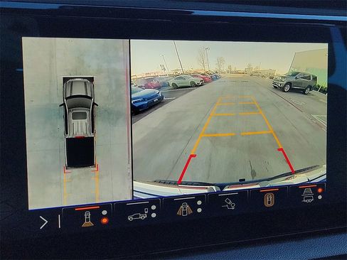 Used 2024 GMC Sierra 1500 AT4 w/ Technology Package image 18