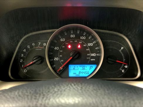 Used 2015 Toyota RAV4 LE AWD/4WD image 25