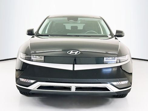Used 2024 Hyundai Ioniq 5 SEL AWD/4WD image 2