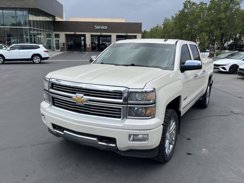 Used 2014 Chevrolet Silverado 1500 High Country w/ High Country Premium Package AWD/4WD image 2