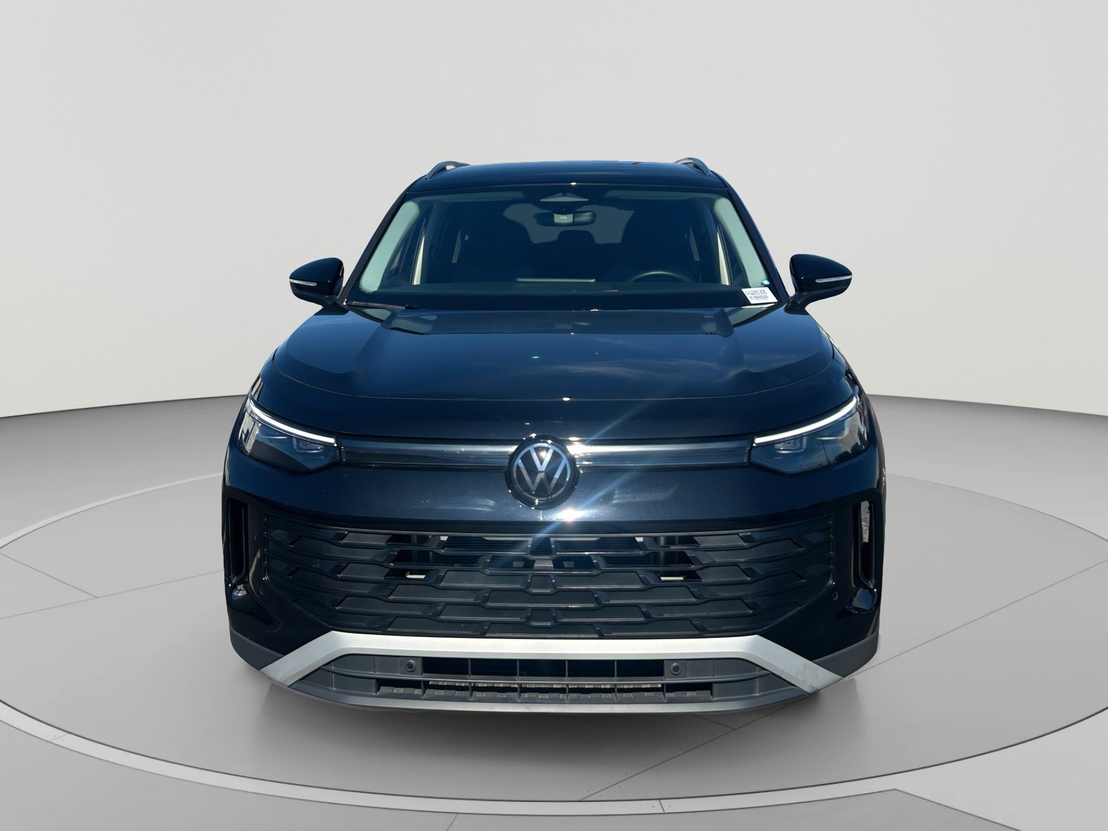 Certified 2026 Volkswagen Tiguan S FWD image 8