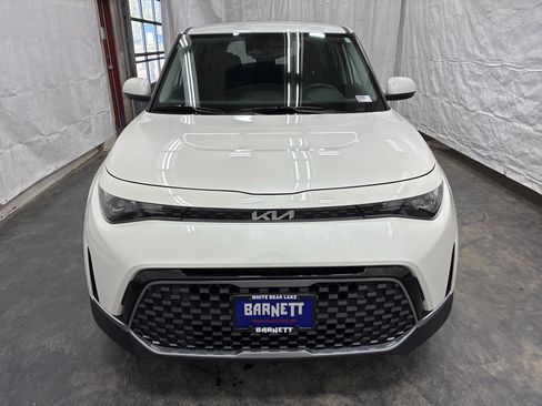 Certified 2023 Kia Soul EX FWD image 2